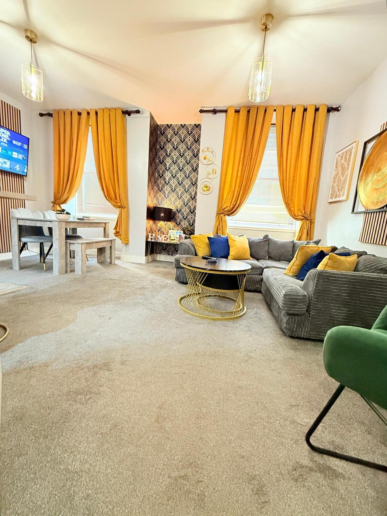 Two Bedroom Apartment-Central Edinburgh-Old Town-Licensed ภายนอก รูปภาพ